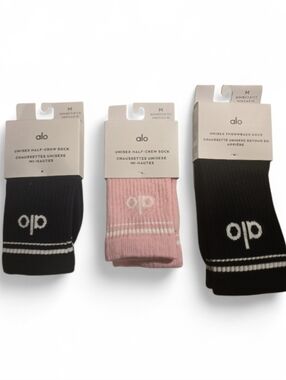 ALO Medium Yoga Half-Crew Socks Pack , 3 Packs!!!